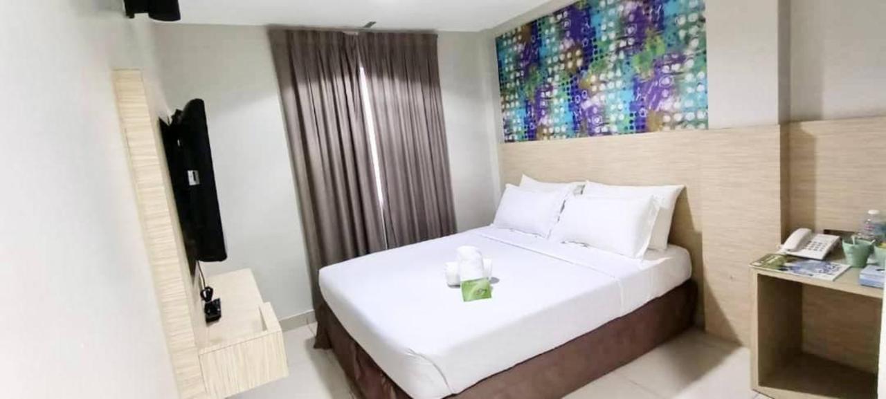 Hotel Living At Dsulaiman Near To Kampung Baru, Chow Kit, Куала-Лумпур Экстерьер фото